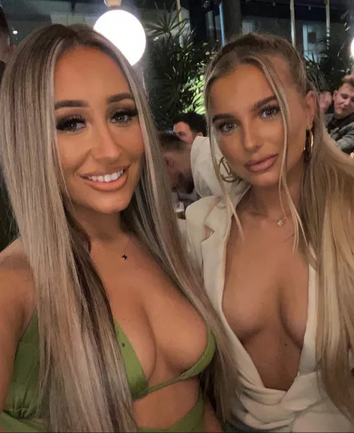 cmon you might as well just get them out girls🤤🏴󠁧󠁢󠁳󠁣󠁴󠁿 by throwawaybetasco