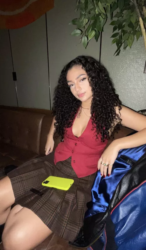 cock my gorgeous crush. kik: throwawayjobuds by totallynotathrowawa3