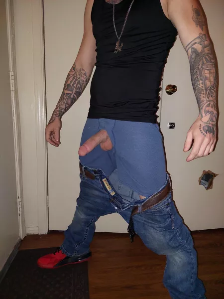 Cock strong 💪🏻 😏 by johnboy19900991