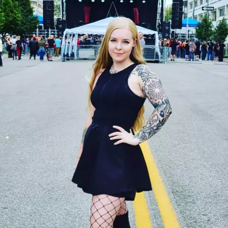 Cock this pic and send to pm for more. I want to see my wife fucked by older men by Lonl3ySton3r