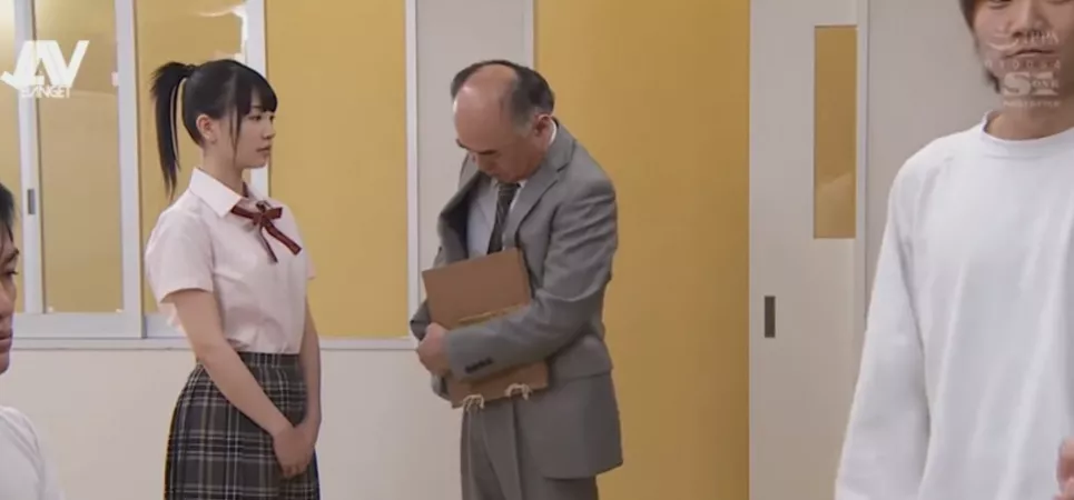 Code plz by Previous-Change-6114