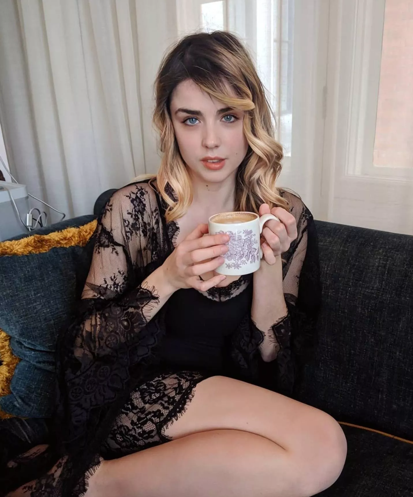 coffee with danielle ☕️ posted by impulsive303