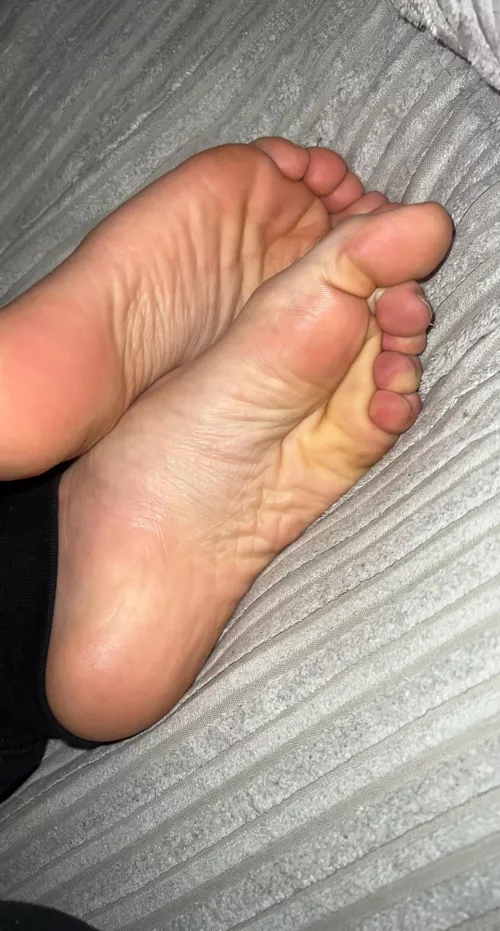 Cold feet by Glad_Selection2275