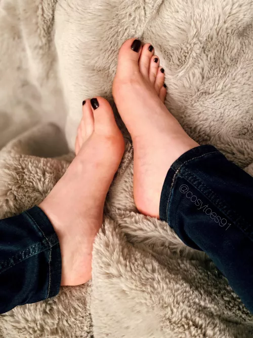 Come and get cosy! by cosytoes91