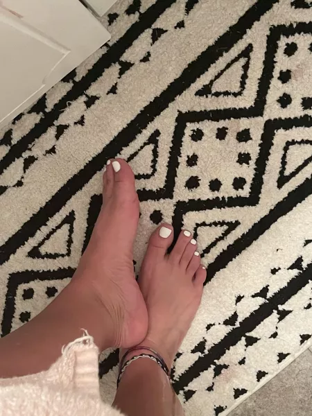 Come and get it 😍😍❄️🤍🤍 by Easy-Bandicoot1806