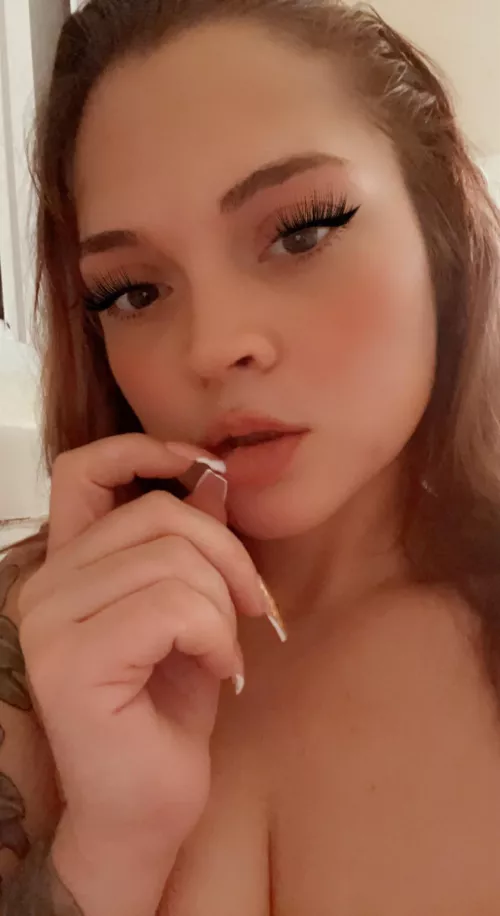 Come check me out and keep me company baby 😘😘 by Angel_babez