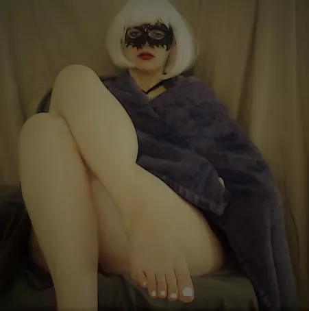 Come closer, I want to step on your face. by LaComtesseDeVilain