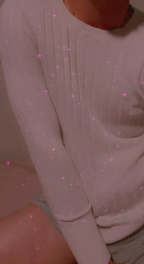 Come cuddle me 🥺❤️ by Yourfantasy2