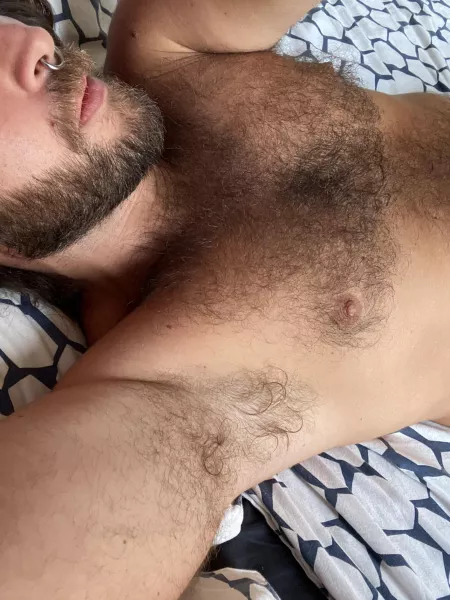 Come cuddle with me by poorInamo