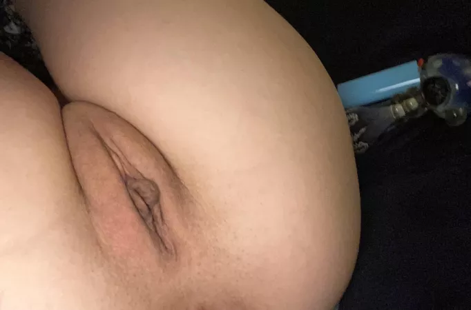 Come eat it🍑🍨🍨 by Snowghoul666