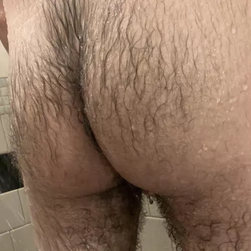 Come find me in the gym showers by mountainboyy8