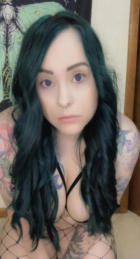 Come fuck me while we listen to ADTR. by Thattattooedgirl_