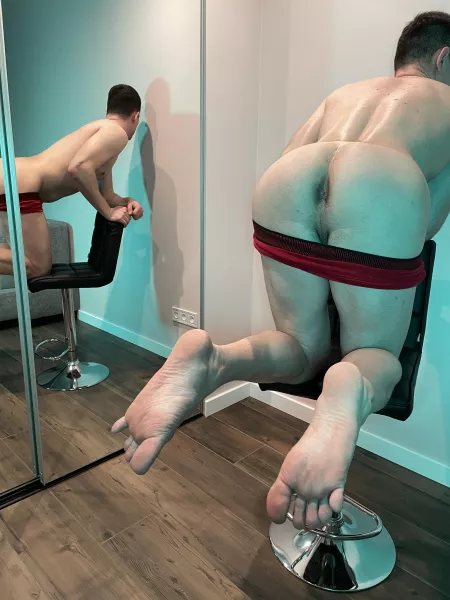 Come get a taste by Meziq