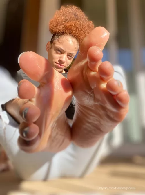 Come get gripped 😜🍆 by thesolezgoddesss