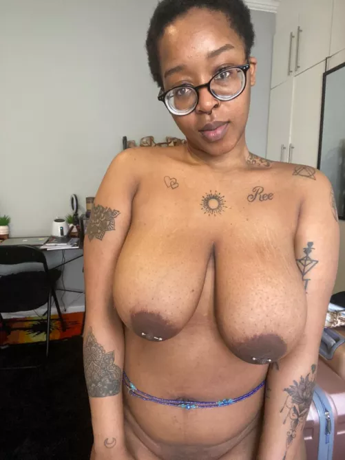 Come grab them i love that. by bootymanda