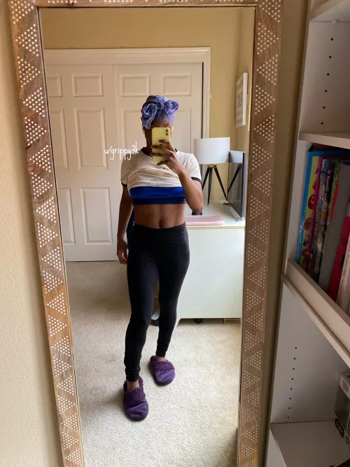 Come help me take these clothes off so we can have some fun. You should also know I like kinky sex 😈 by grippy3k