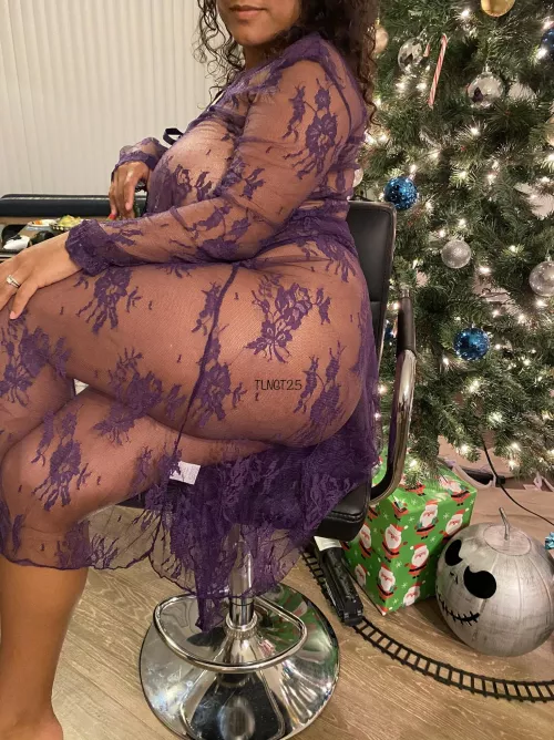 Come here and show me your Christmas List 🎄 by TLNGT25