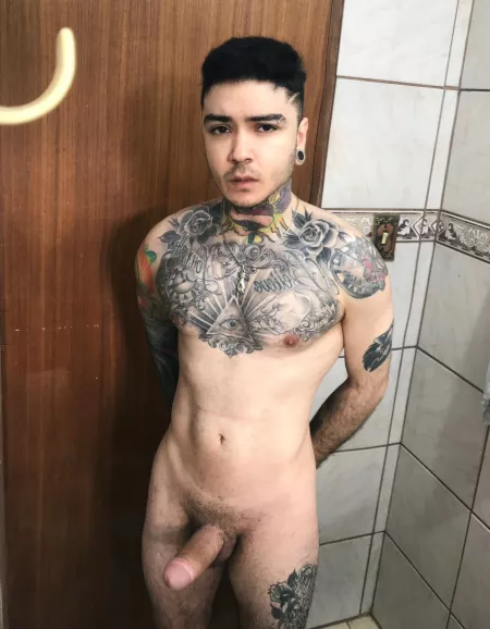 Come here by Nathandamiani_