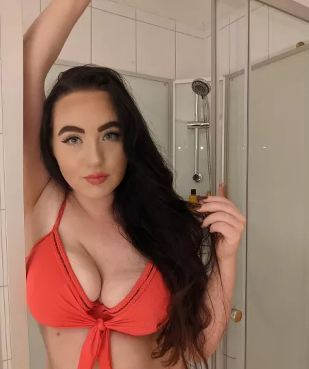 Come in and cum on me 👅 by _katemiller_