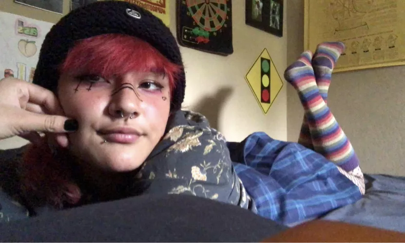 Come join me in bed by chorrisoy