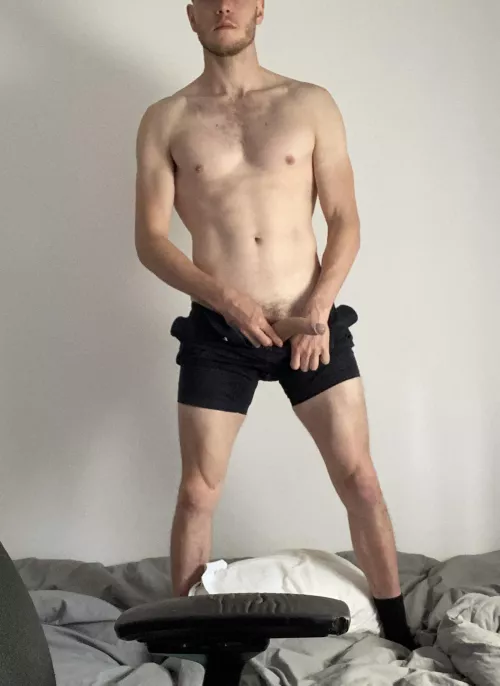 Come join me on the bed by VirtualEmphasis