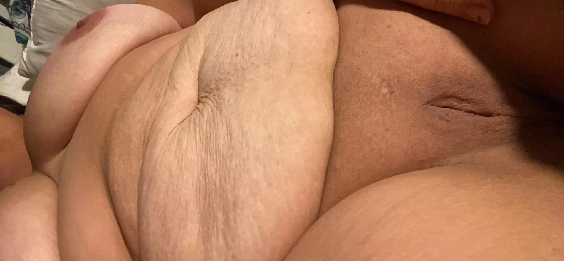 Come open me up 🥵🤪 posted by Mysterious_Peace_927