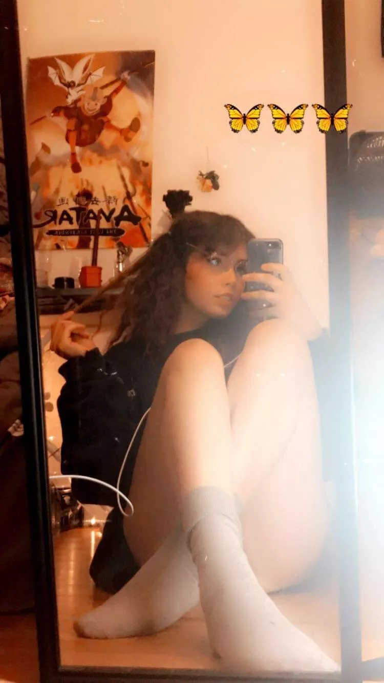 Come over 2nite💜💦 posted by _Peachie_Tea