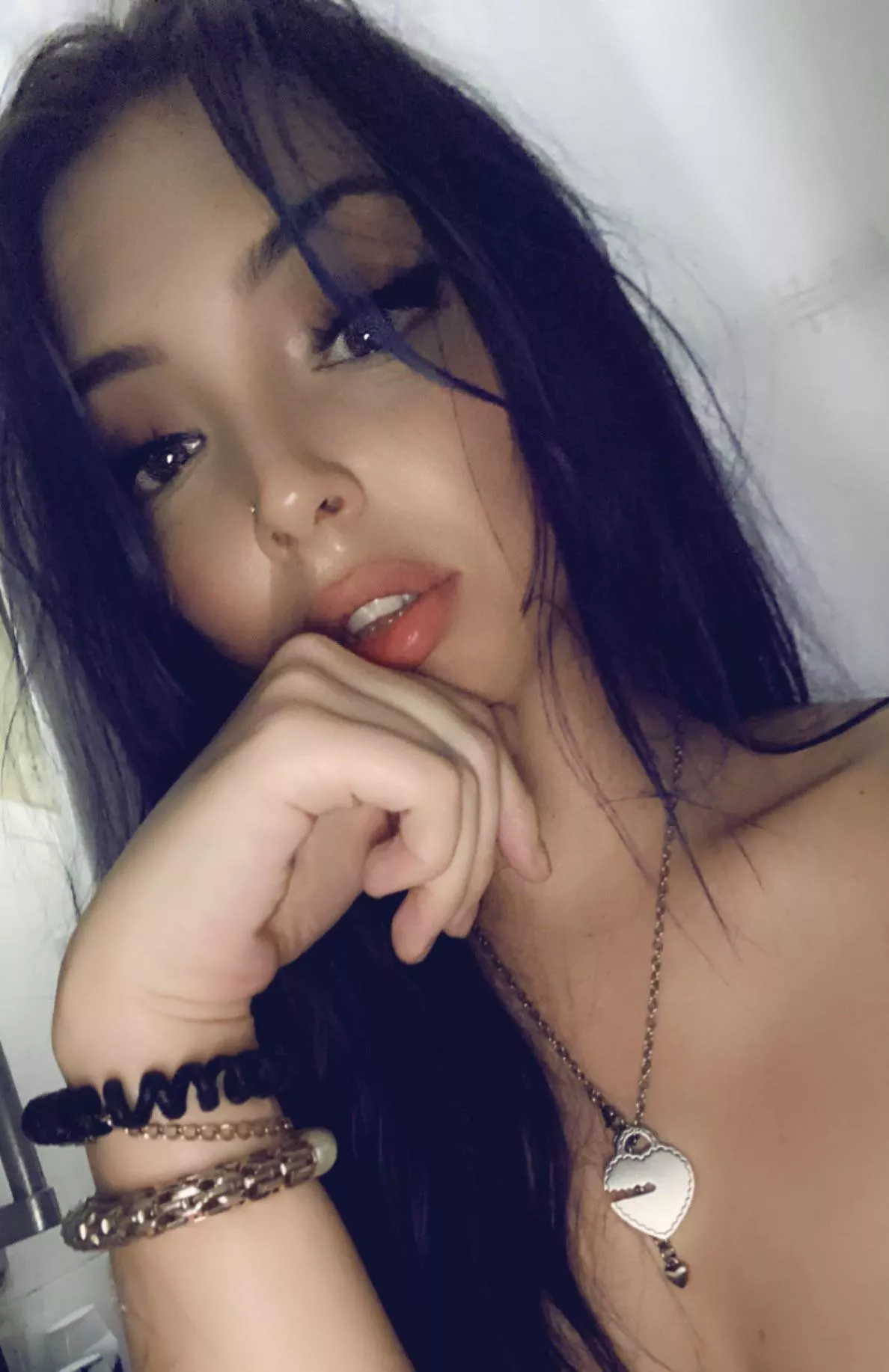 Come play with me? 🥺❤️ posted by Thatonegirlshelby