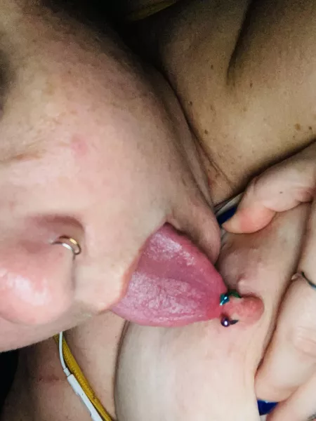 Come play with me 😮‍💨 by LightweightaudOF