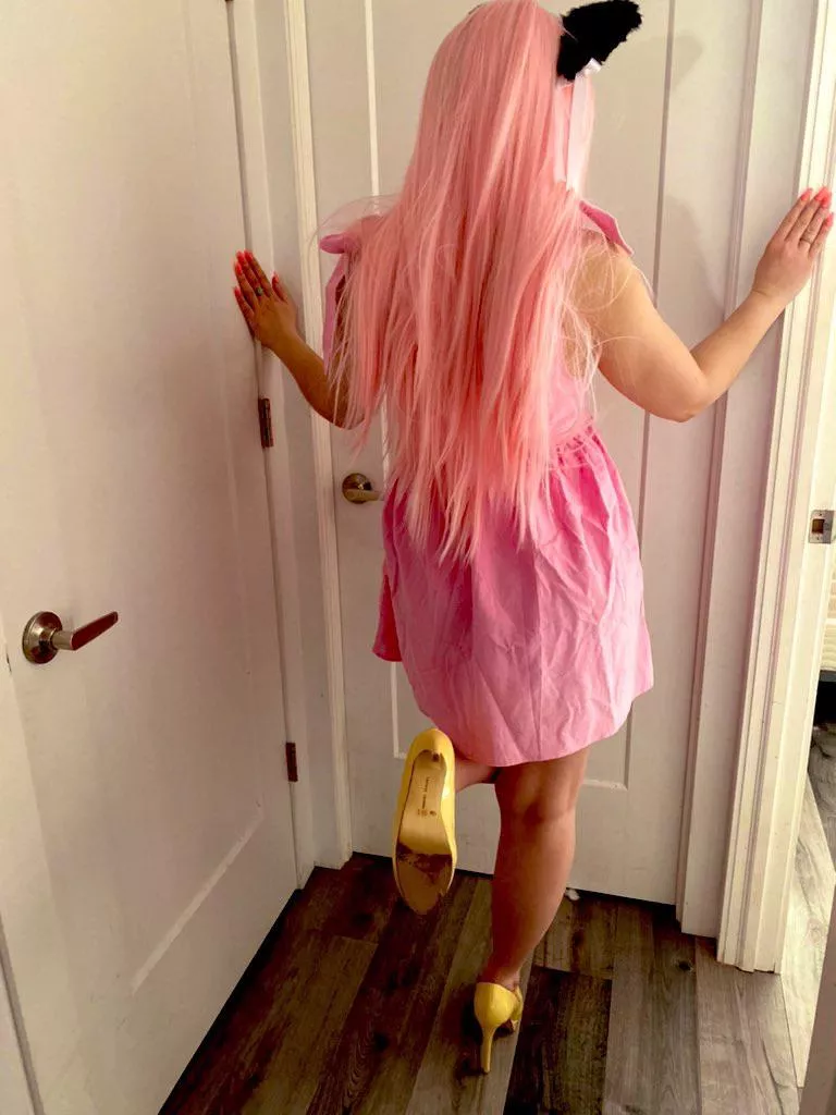 Come play with mommy posted by goddesssamlotts