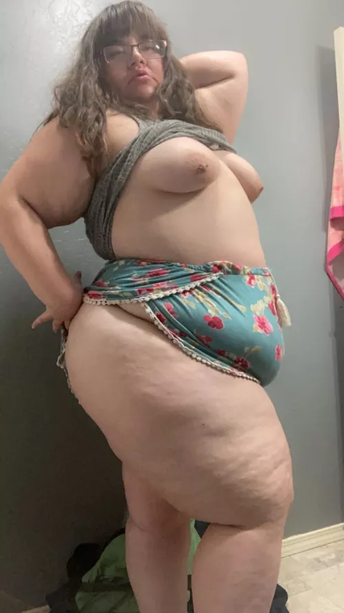 Come play with my ass & tits 🥺 by YourBBWQueen247