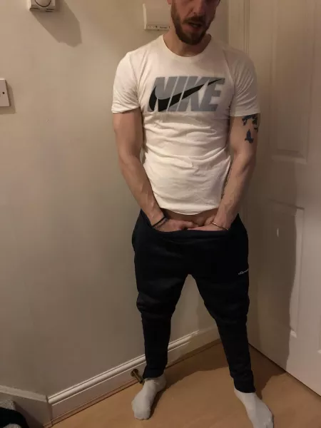 Come put your hands down my joggers... by Allseeingeye2906