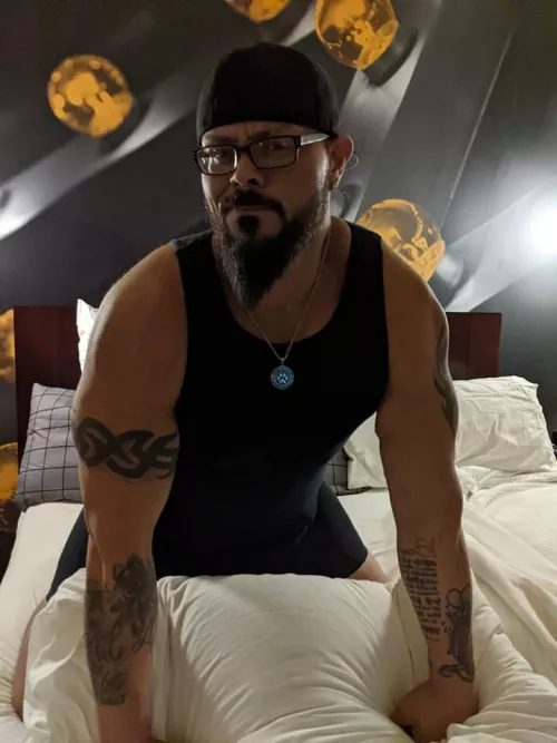 Come replace this pillow and let's see what happens 😉 by teddybiggs