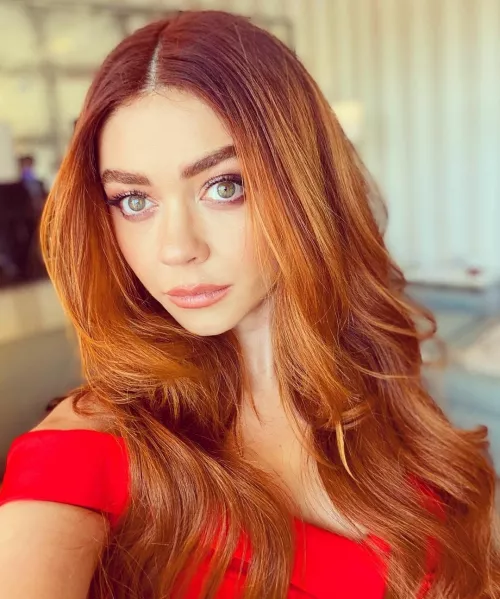 Come rp as Sarah Hyland for me by wyrven1234