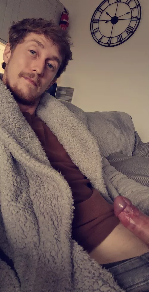 Come say hello to my not so little friend! 😉 by Bigtasty090