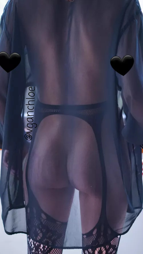 Come see more of my cute self 😇 by VganChloe