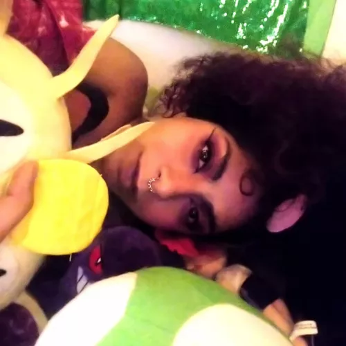 Come sesh and cuddle 💨 by Fathertamara