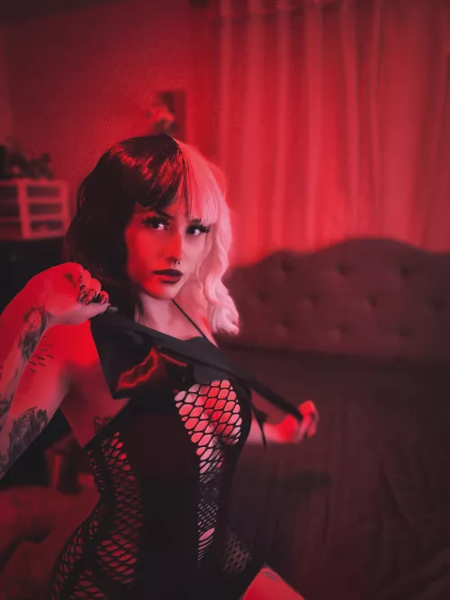 Come sit for your mistress by SlimKaty4Prez