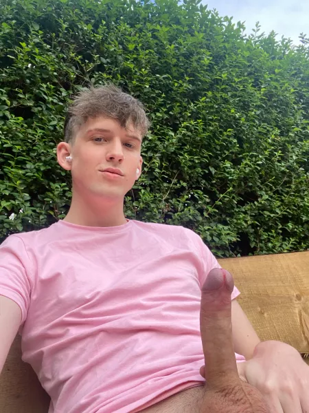 Come sit outside with me bro 😏 by Conspp