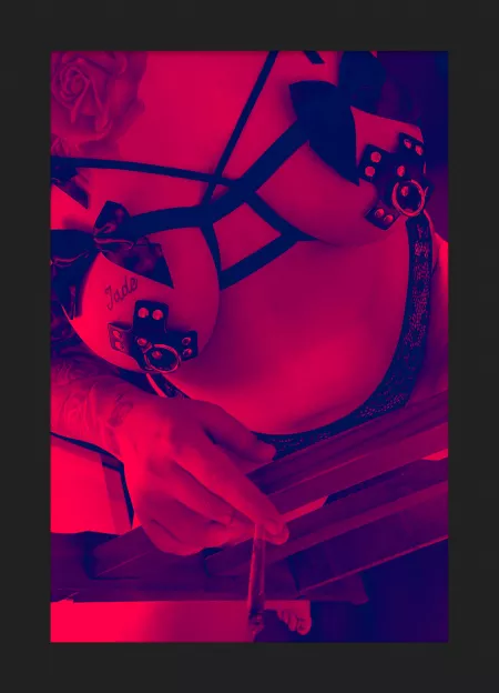 Come smoke with me 😈😈🚬 by LolaaaJ