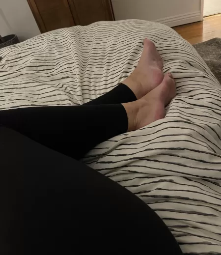 Come sneak up behind me. They are waiting to be licked by Sexy_feetandtoes13