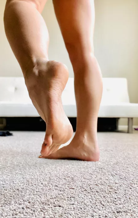 Come sniff and lick it! by frankiesfootsies