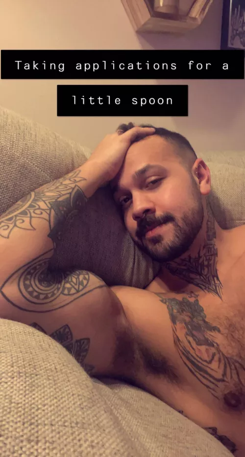 Come snuggle up? by DevTyler93