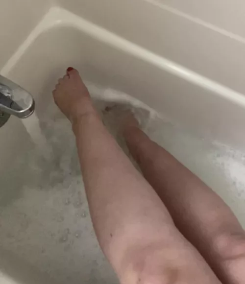 Come take a bath with me 😘 by KinkyKikicoven