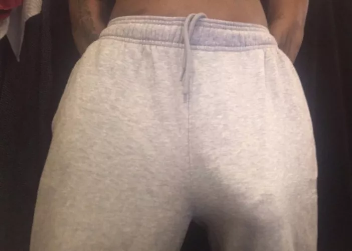 Come take me out of my pants by XavyAD