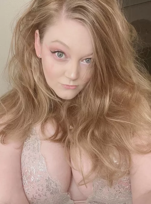 Come tickle my pink 🌸🎀💕50% off until midnight :) by Toyrobot2285