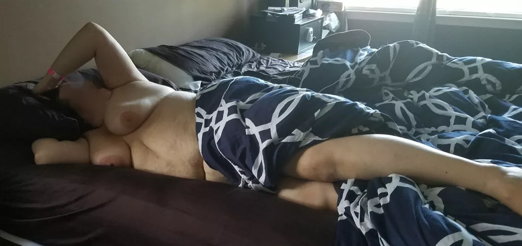 Come to bed with me? by CHF_000