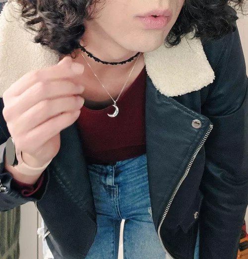 Come try a taste of my cherry lip gloss 💋🍒 by FemboyNikki