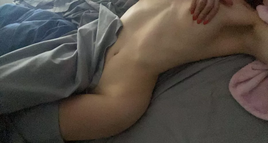 come tuck me in to bed, daddy? 🥺 by kaebaex