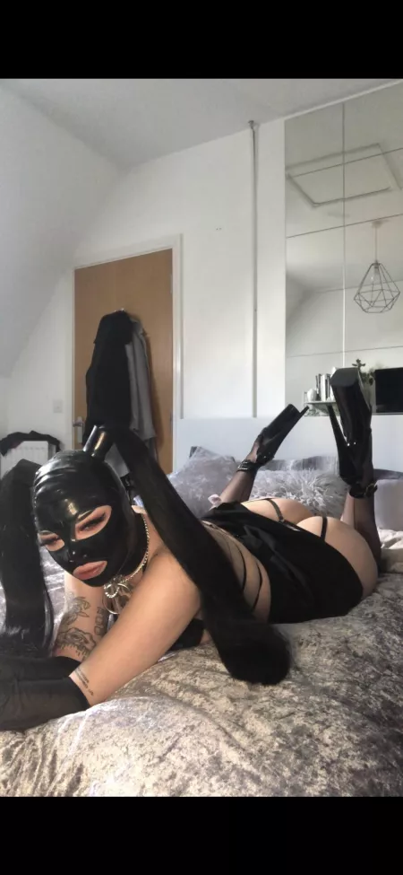 come use me by double_clone